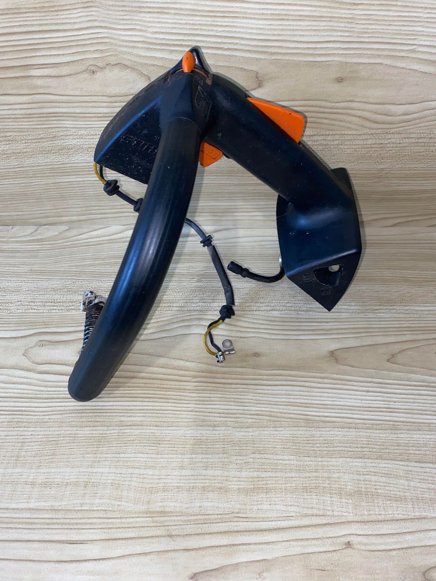 POIGNEE D'ACCELERATEUR MS 193 T