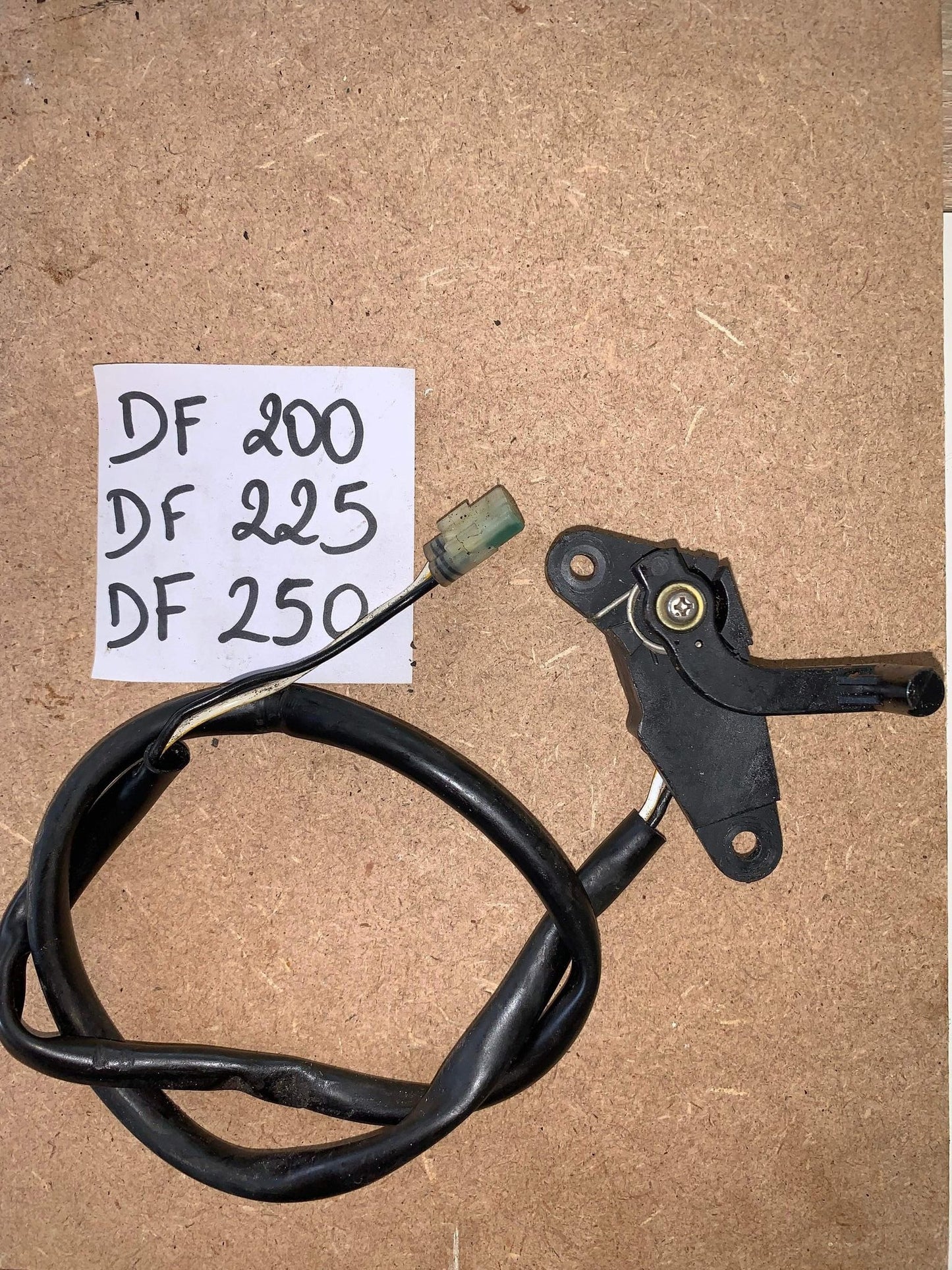 CAPTEUR POSITION DE TRIM DF200/225/250 ET JONHSON V6