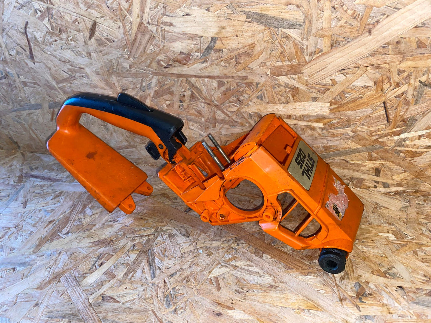 CARTER DE POIGNEE STIHL 025