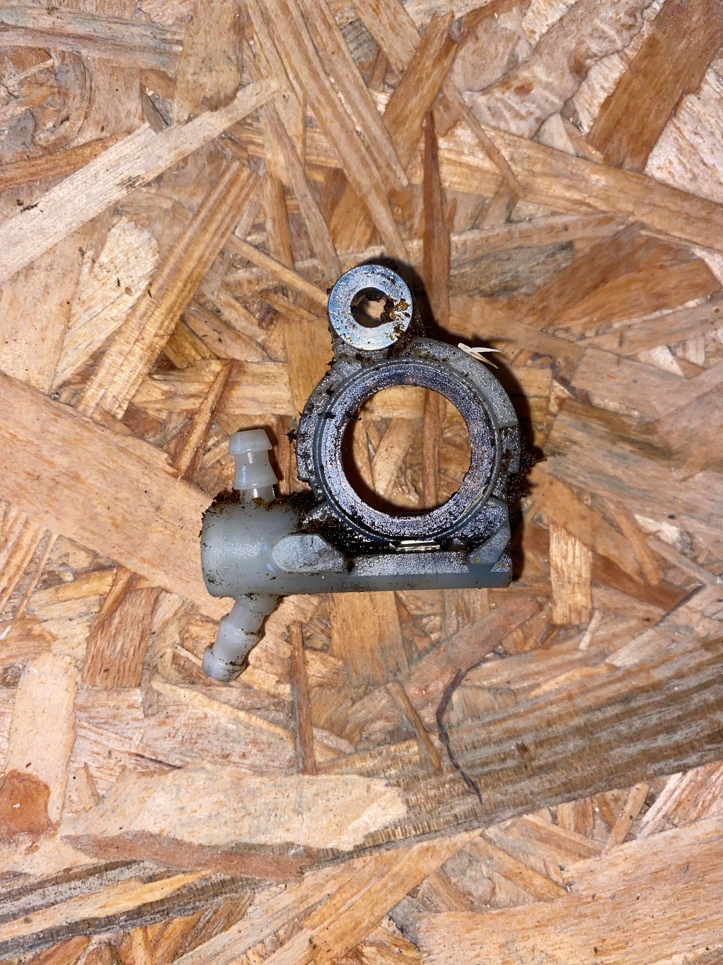 POMPE A HUILE MS 150 TC