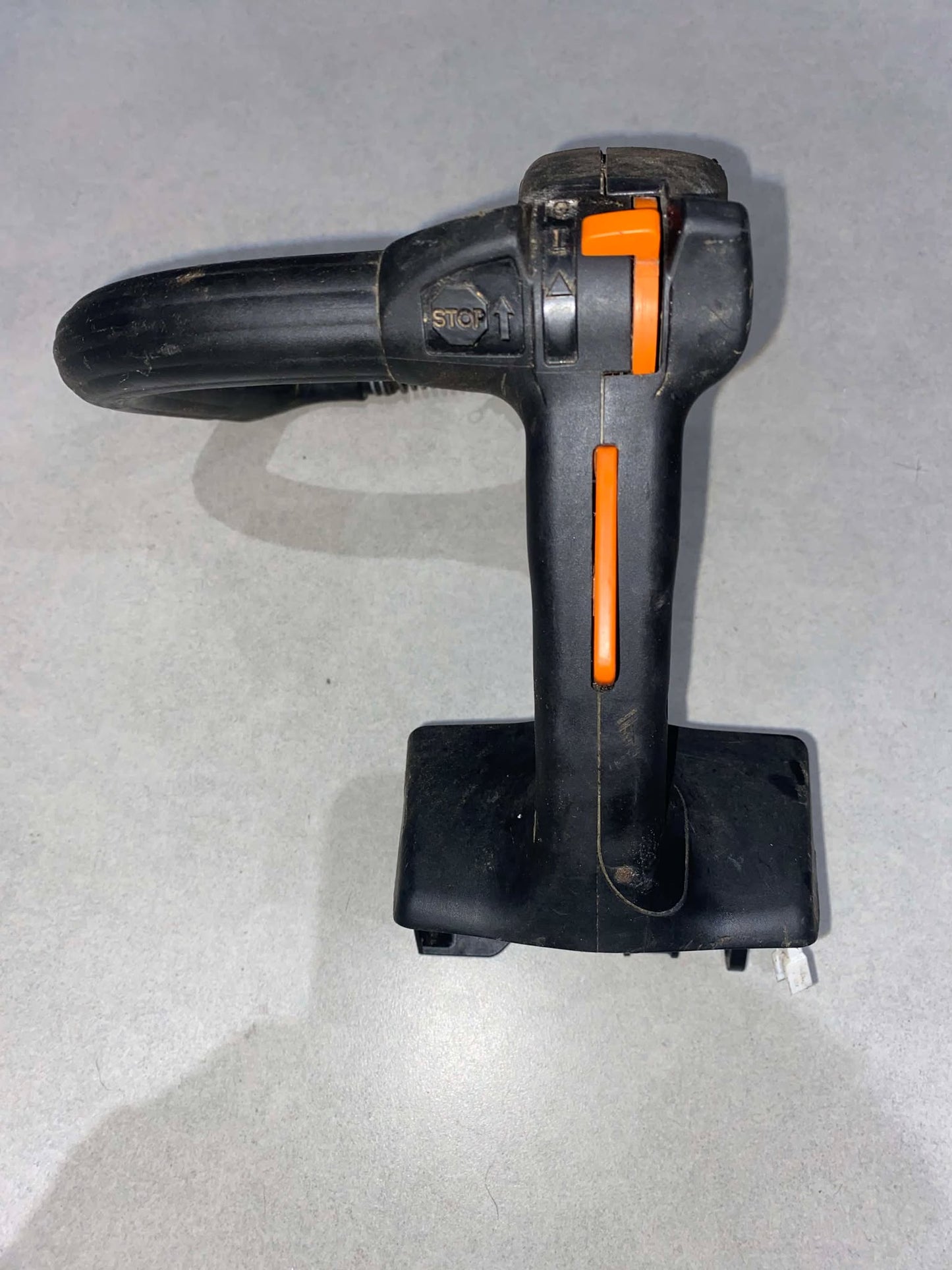 Poignée complète d'accélérateur STIHL MS 201 TC M