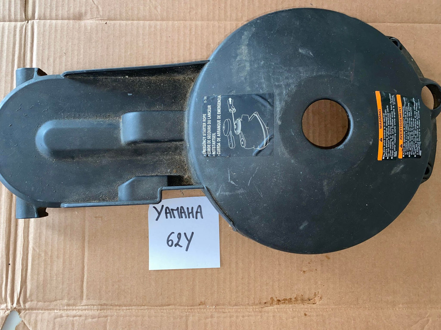 CACHE VOLANT MOTEUR F50 62Y