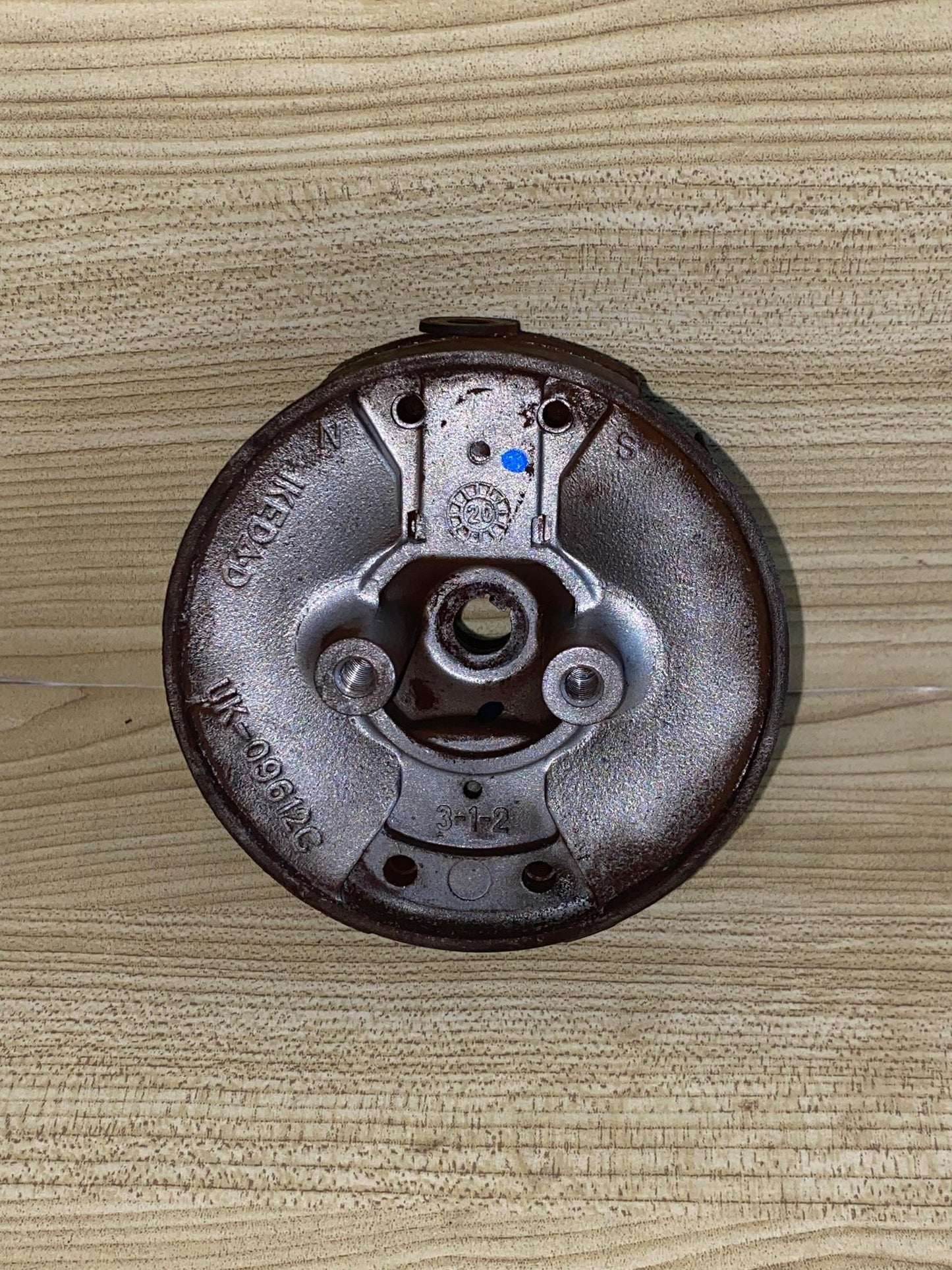 VOLANT MOTEUR UMS 425