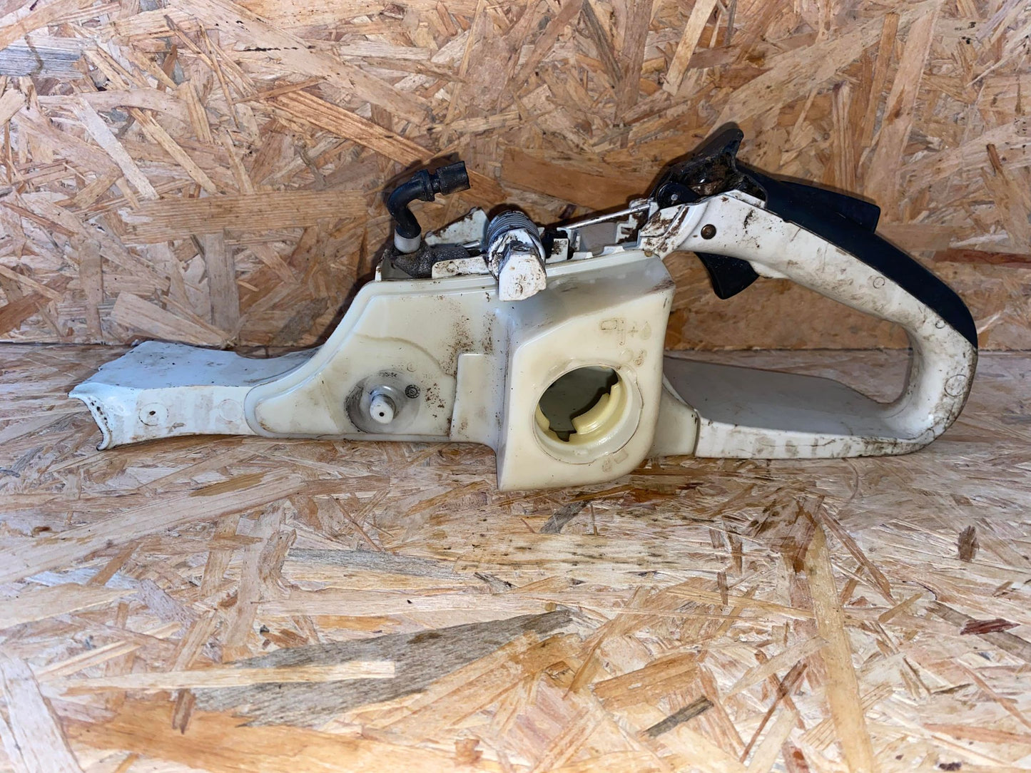 CARTER DE RESERVOIR STIHL MS 391