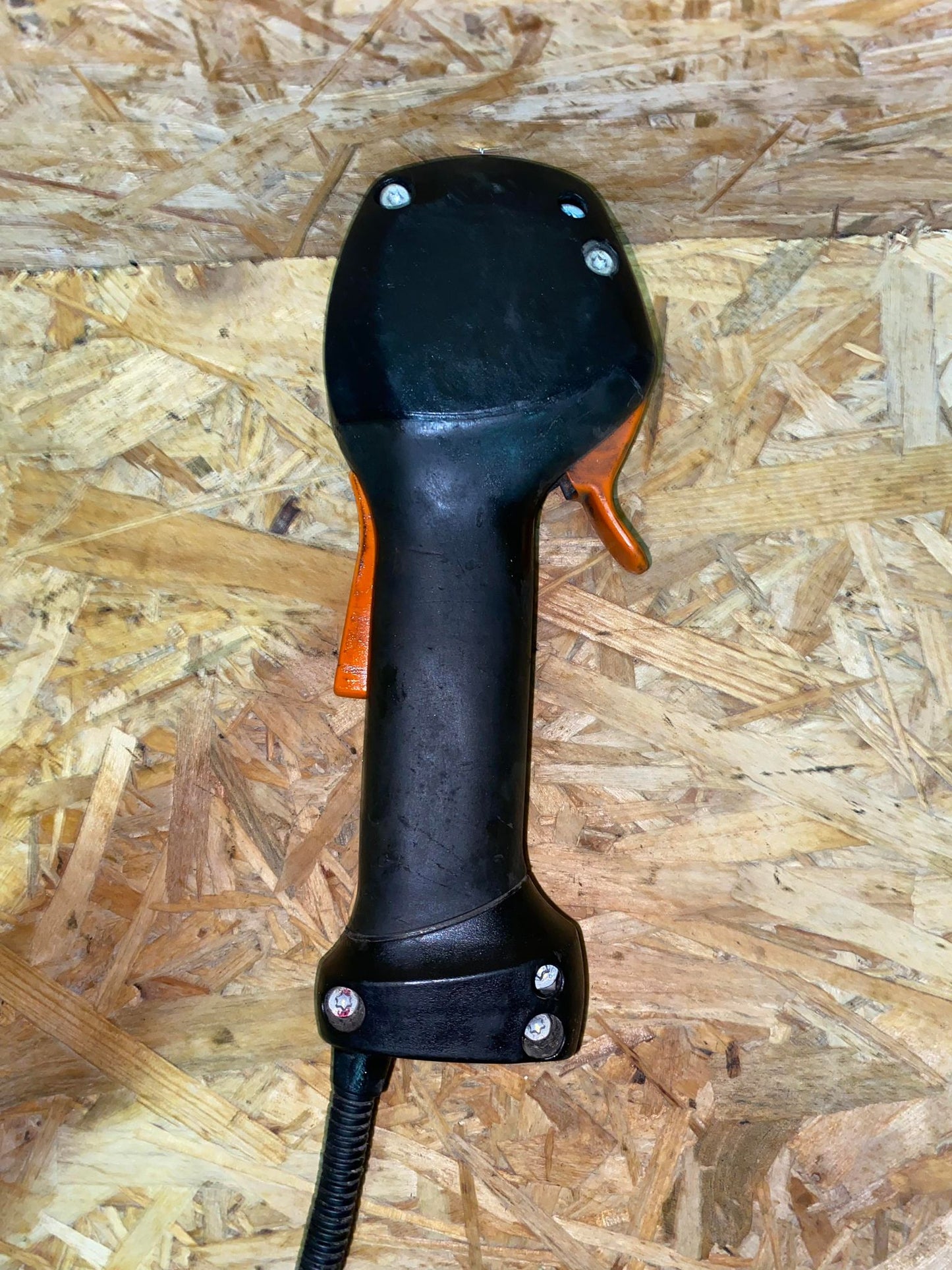POIGNEE DE COMMANDE HL 94 K CE STIHL